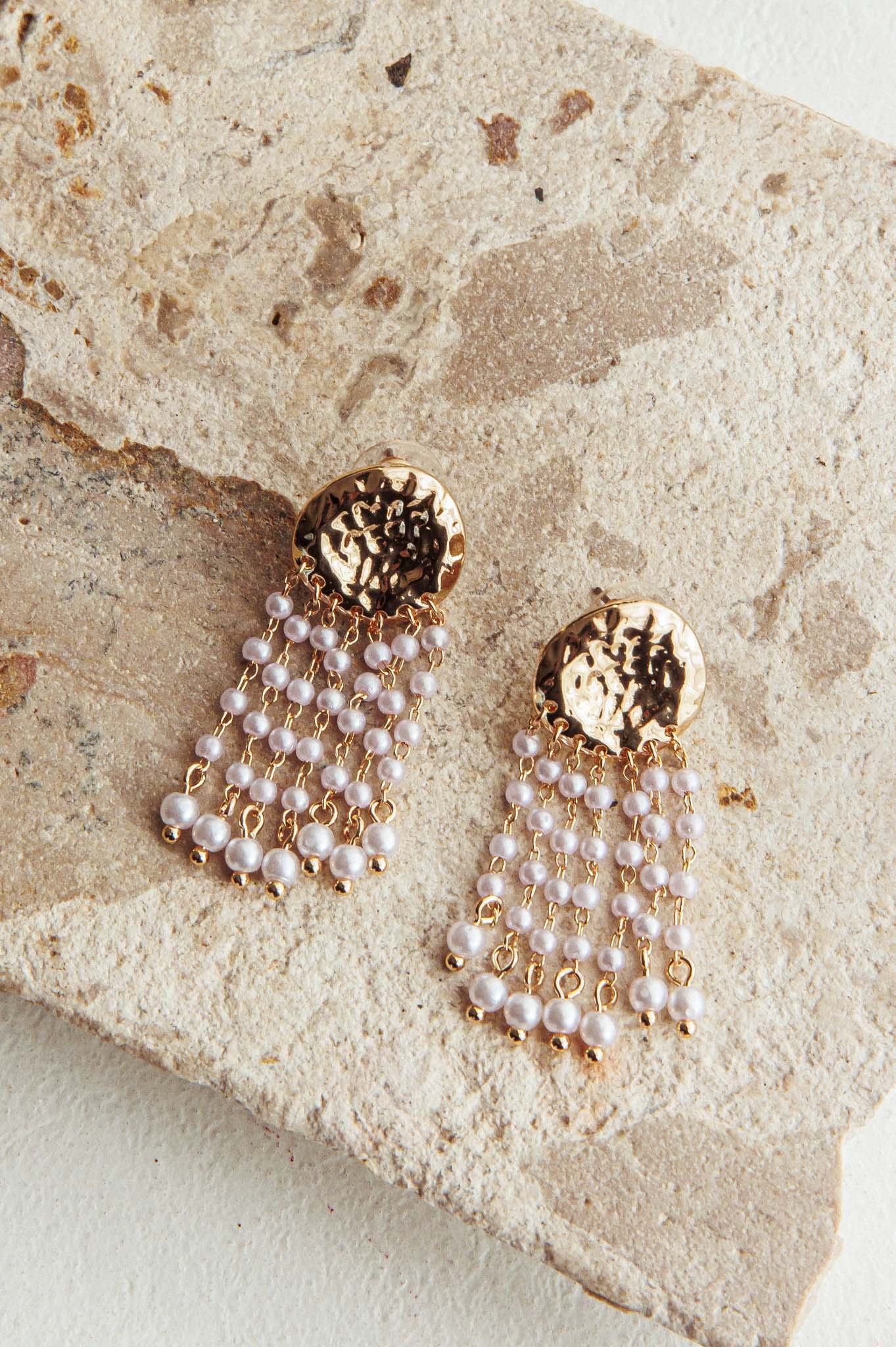 Alina Hammered Circle Tassel Earrings Gold Pearl - Image 3
