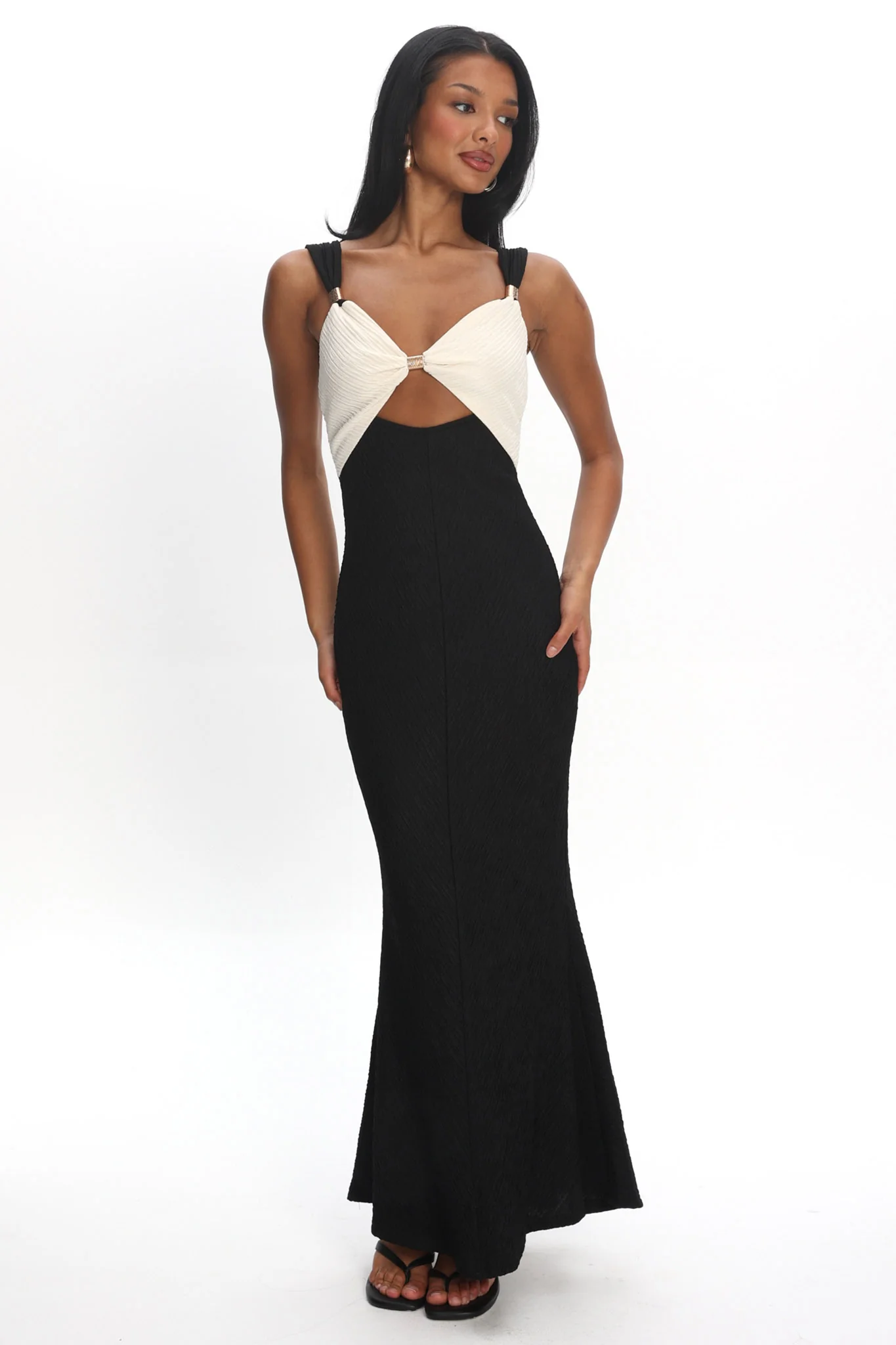Freyja Contrast Maxi Dress Oyster/Black - Image 5