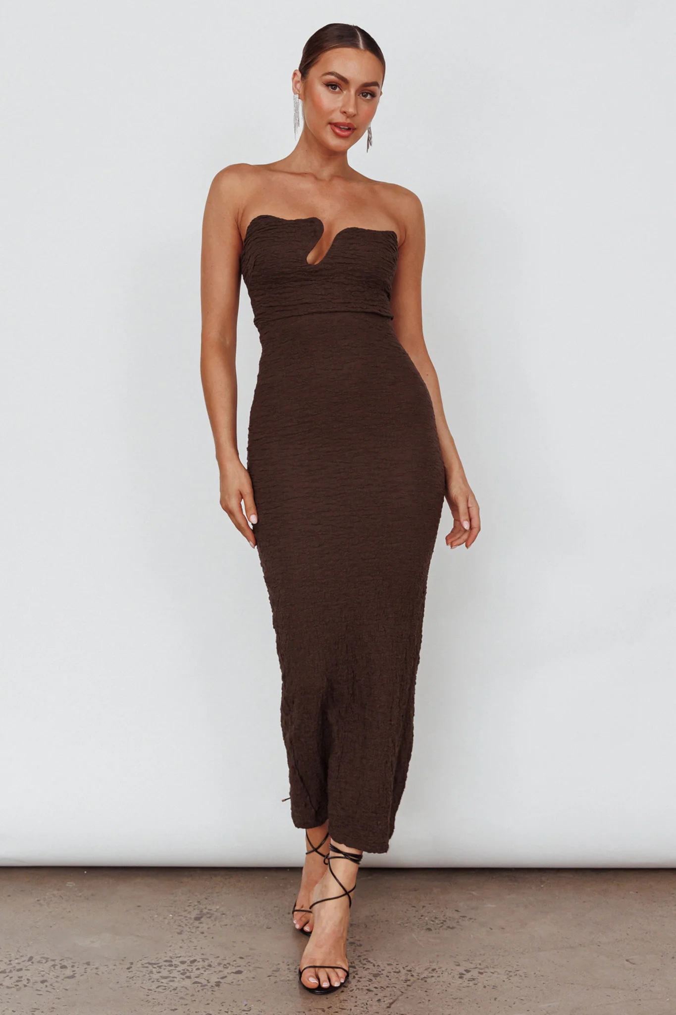 Horizon Strapless Textured Midi Dress Chocolate - Image 6